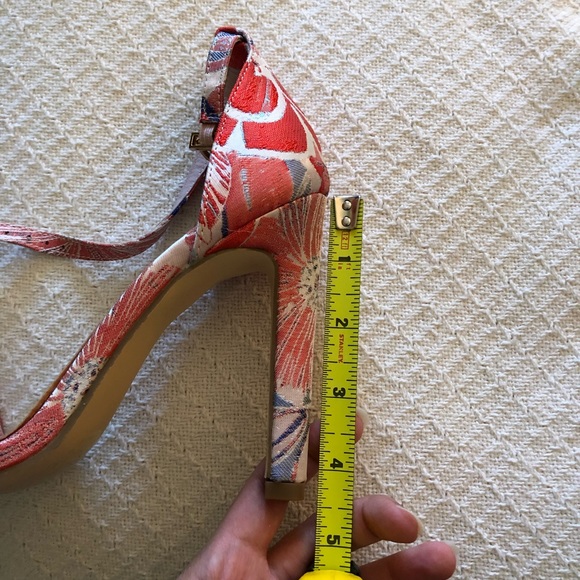 NWOT Just Fab coral and purple floral heels - Picture 11 of 12